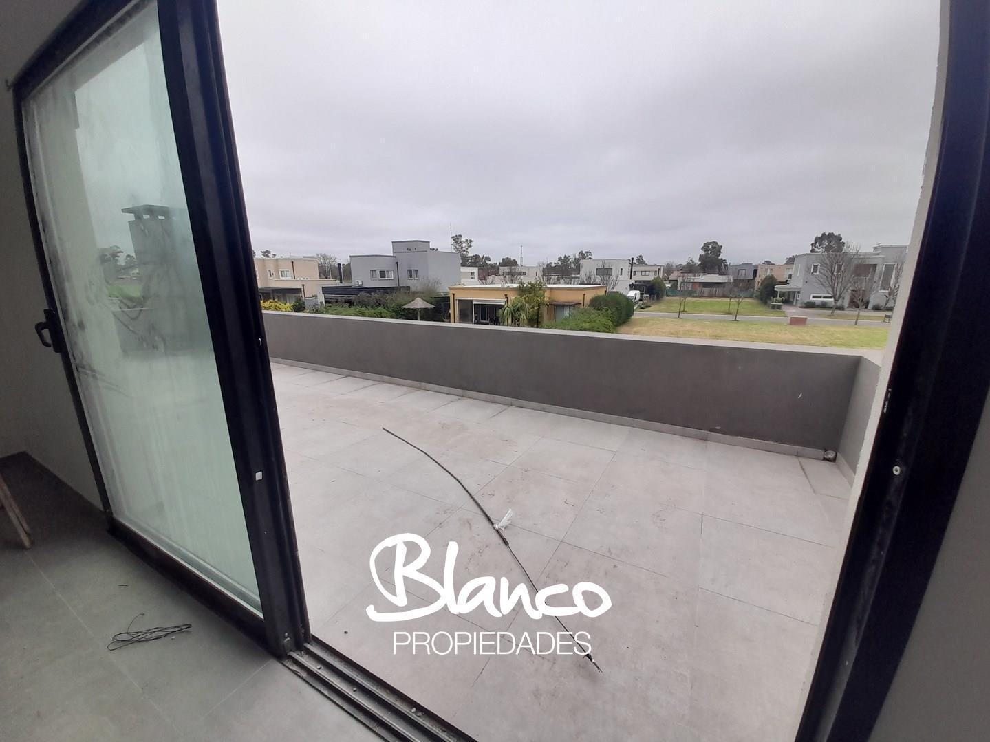 Foto de Casa en Venta en el Barrio Cerrado Santo Tomas, Pilar, G.B.A. Zona Norte, imagen 5