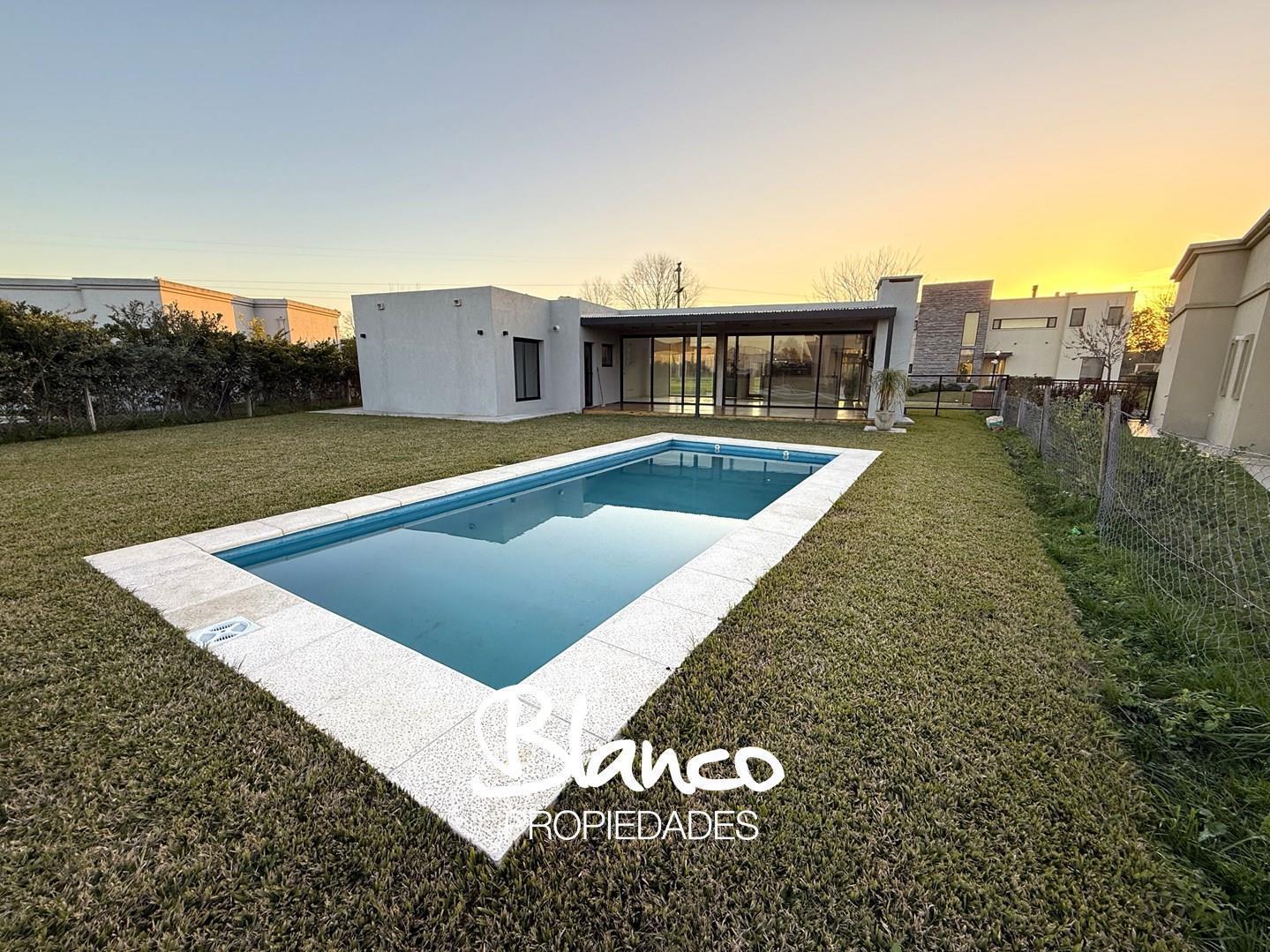 Foto de Casa en Alquiler en Haras Santa Maria, Escobar, G.B.A. Zona Norte, imagen 3