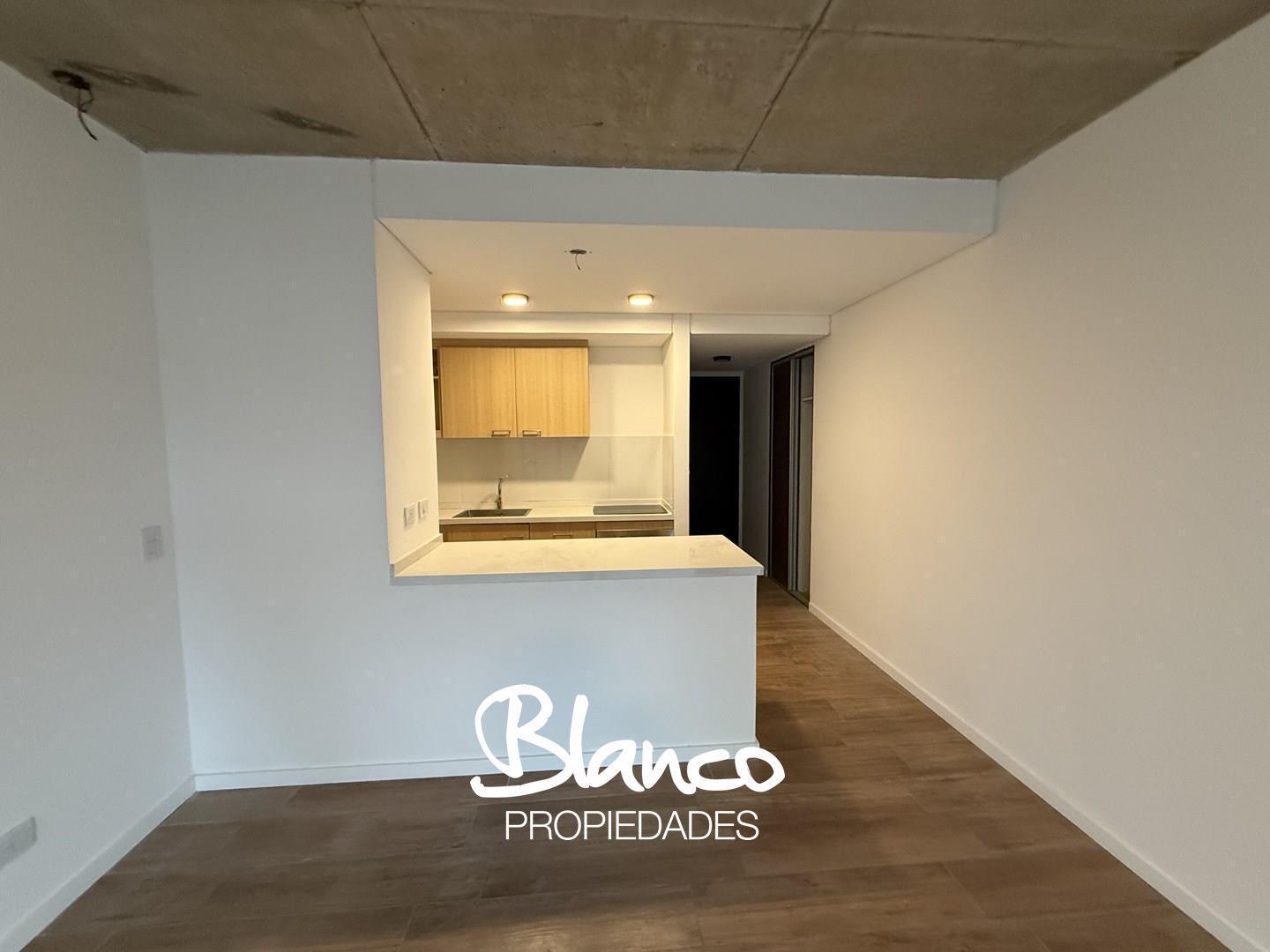 Foto de Departamento en Alquiler en 46 Plaza, Pilar, G.B.A. Zona Norte, imagen 2