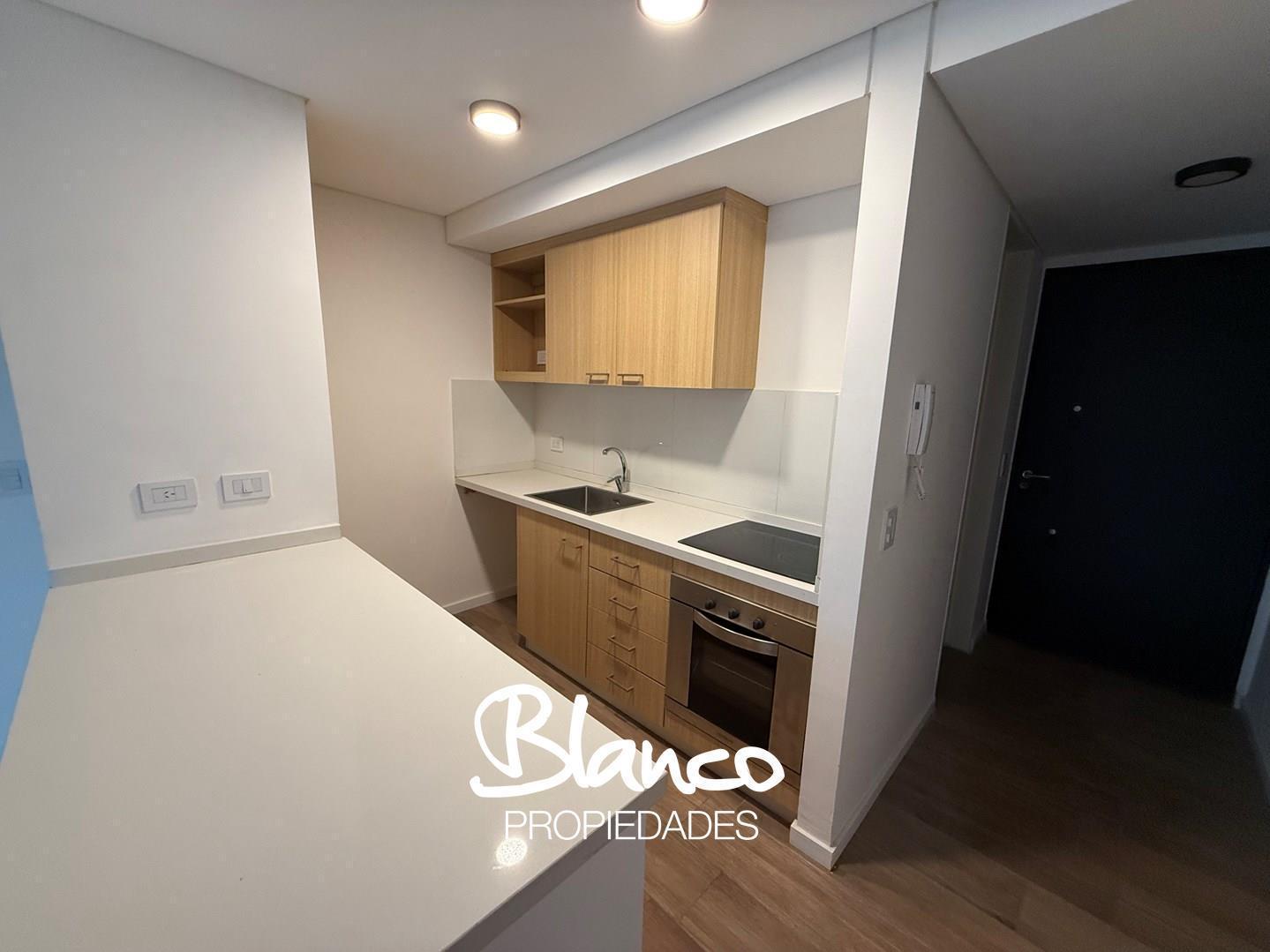 Foto de Departamento en Alquiler en 46 Plaza, Pilar, G.B.A. Zona Norte, imagen 1