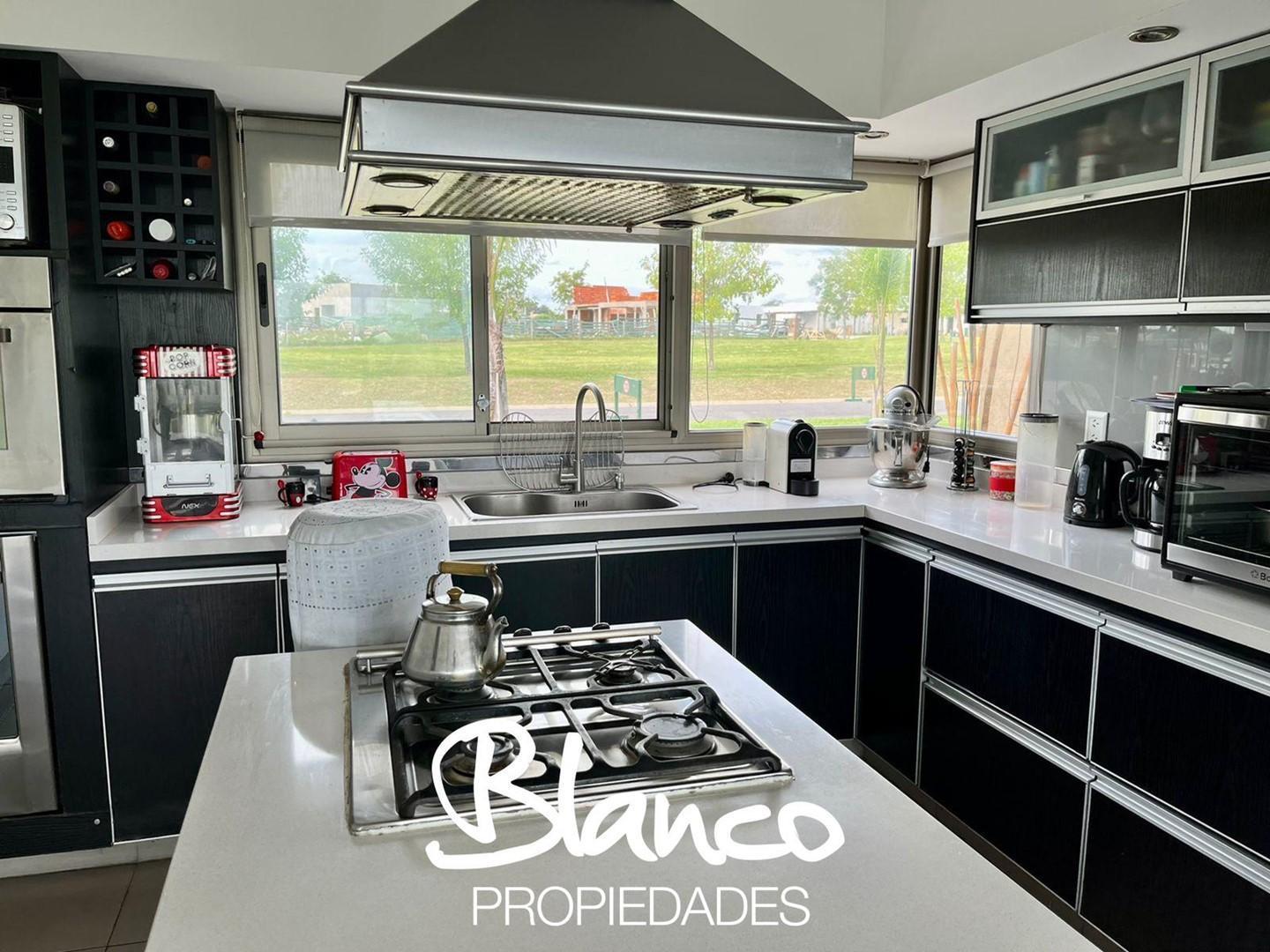 Foto de Casa en Venta en San Sebastian, Escobar, G.B.A. Zona Norte, imagen 4