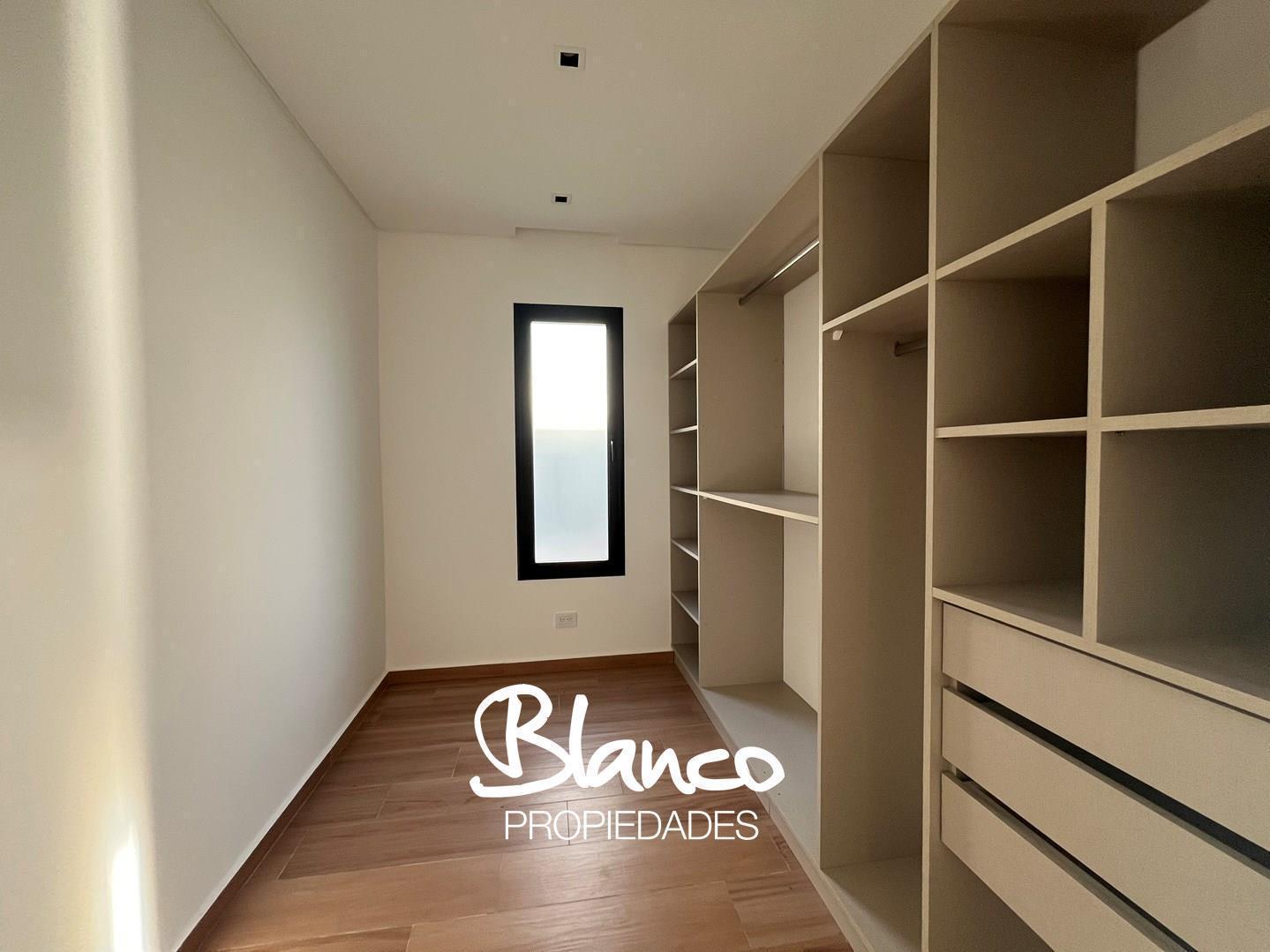 Foto de Casa en Venta en Santa Lucia, Pilar del Este, Pilar, imagen 4