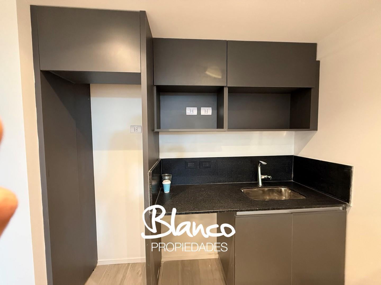 Foto de Departamento en Alquiler en Coghlan, Capital Federal, Buenos Aires, imagen 1