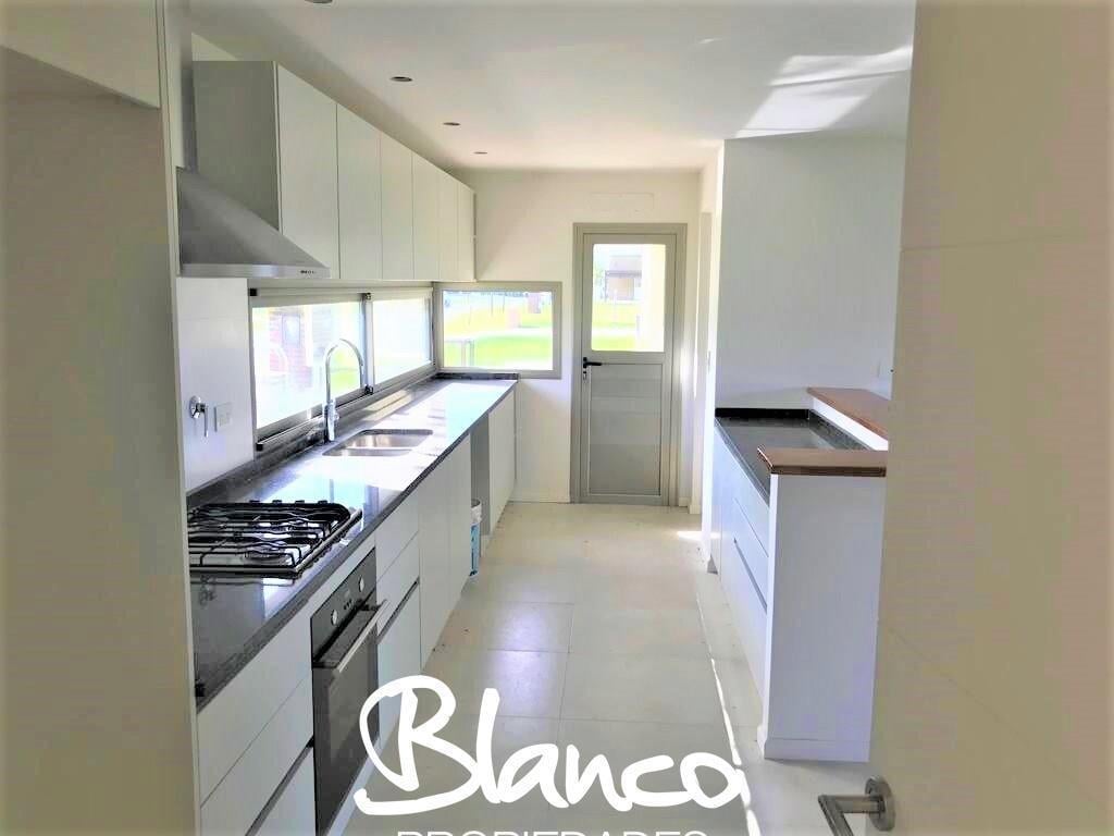 Foto de Casa en Alquiler en El Cantón, Escobar, G.B.A. Zona Norte, imagen 2