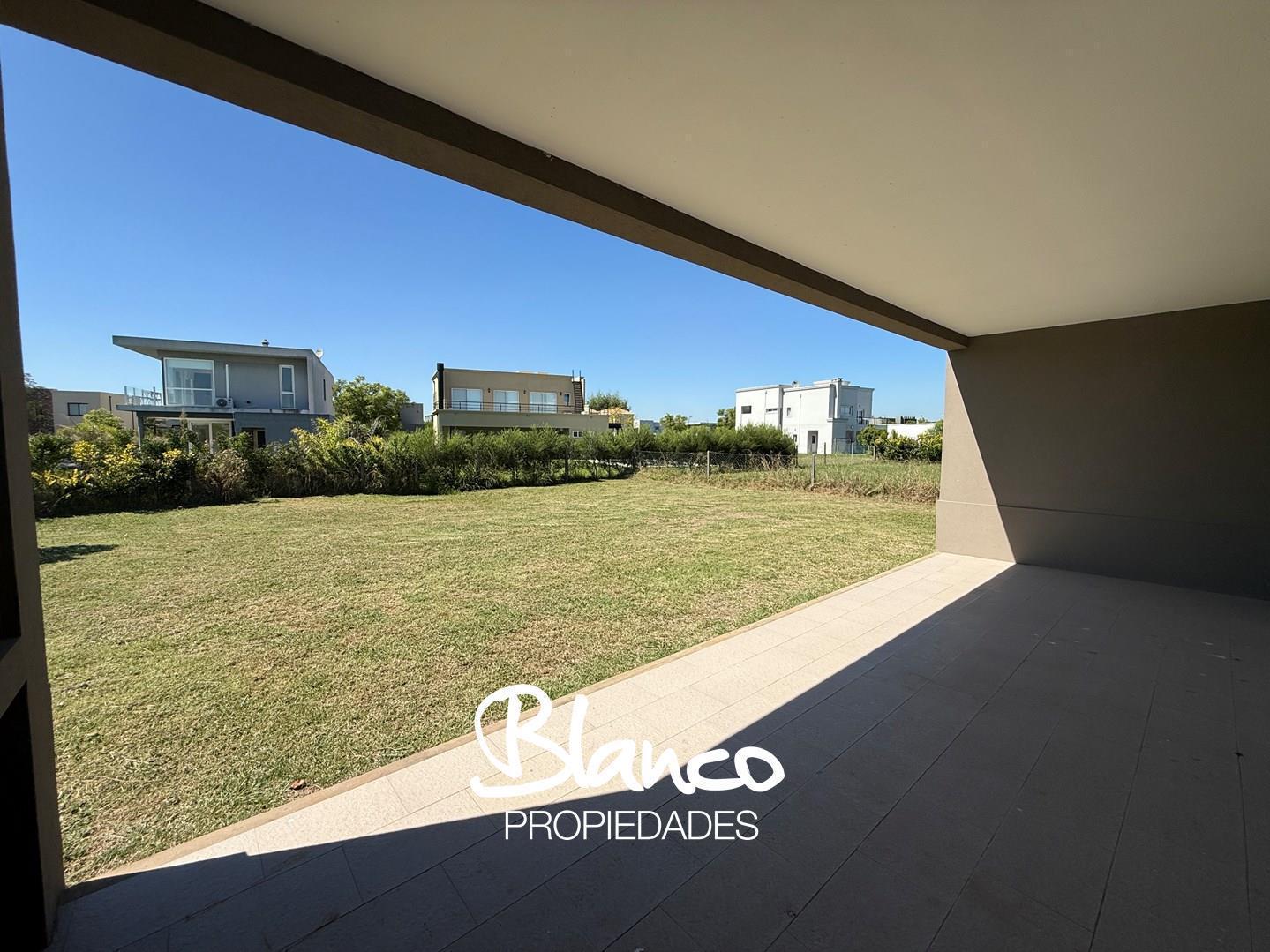 Foto de Casa en Venta en Puertos, Barrio Vistas, Escobar, G.B.A. Zona Norte, imagen 2