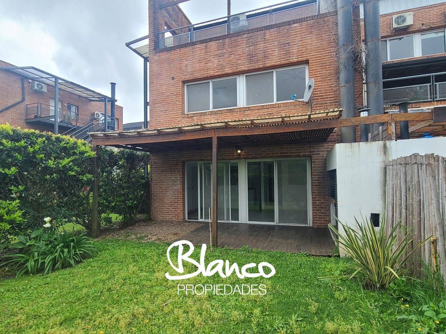 Foto de Departamento Dúplex en Venta en Las Mercedes, Pilar, G.B.A. Zona Norte, imagen 1