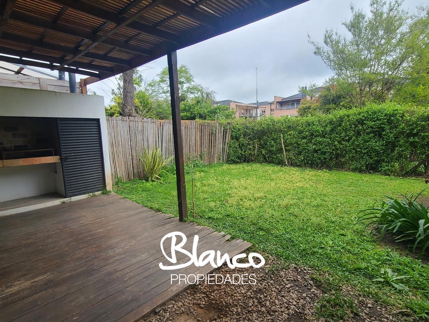 Foto de Departamento Dúplex en Venta en Las Mercedes, Pilar, G.B.A. Zona Norte, imagen 3