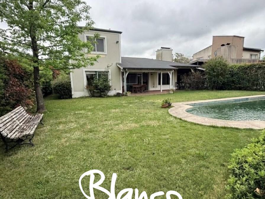 Foto de Casa en Venta en Acacias Blancas, Maquinista F. Savio, Escobar, imagen 1