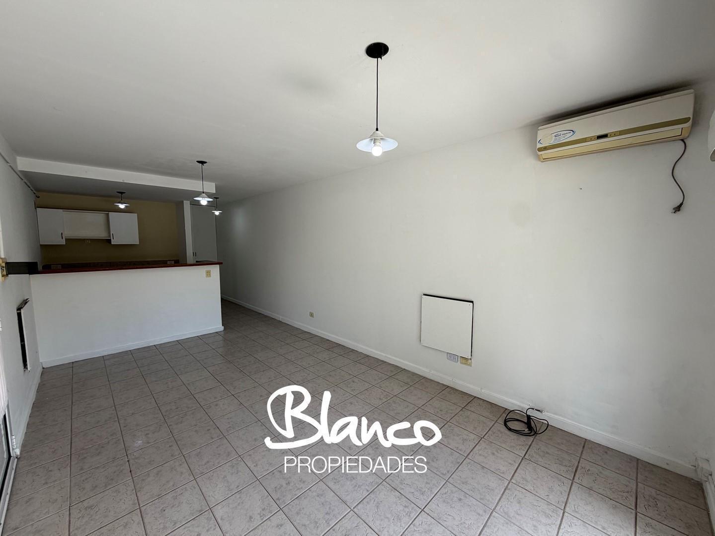 Foto de Departamento Monoambiente en Venta en La Candela, Pilar, G.B.A. Zona, imagen 1