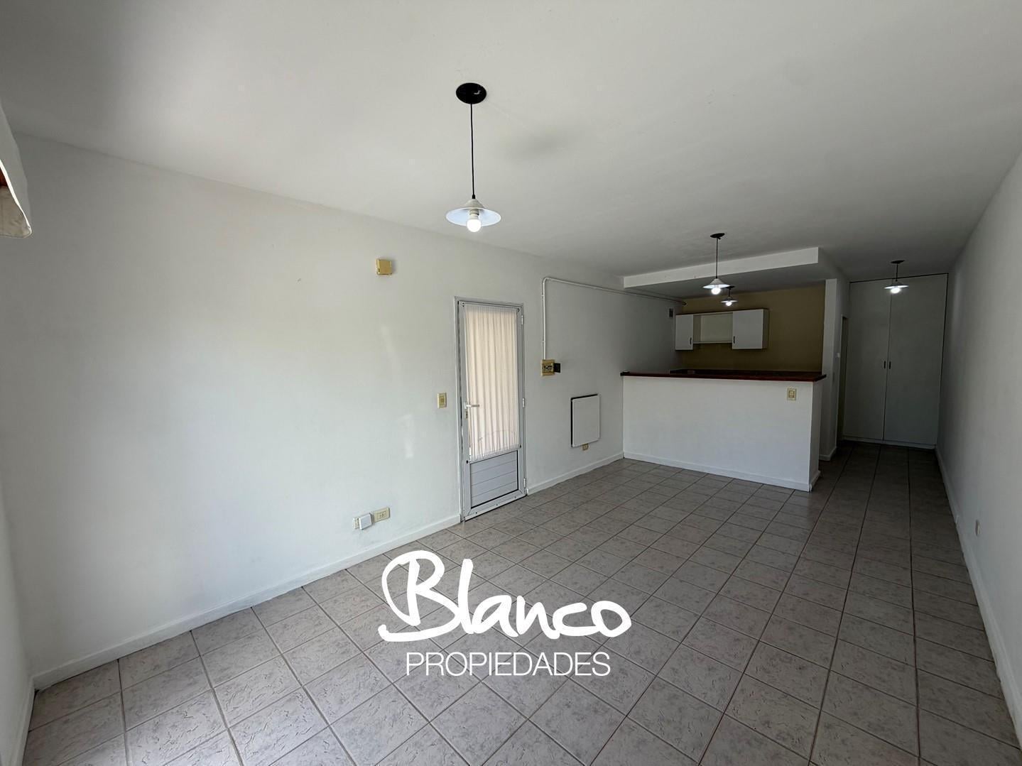 Foto de Departamento Monoambiente en Venta en La Candela, Pilar, G.B.A. Zona, imagen 2