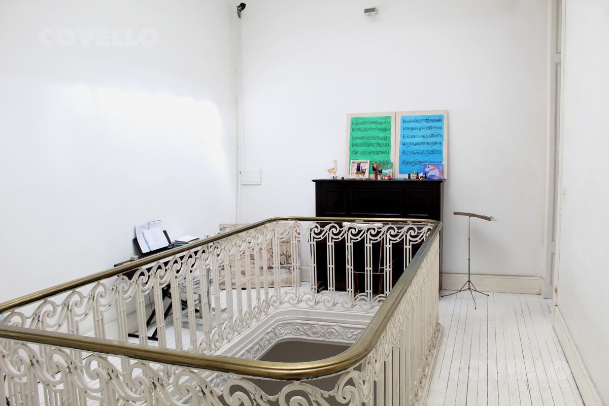 Venta Casa de 7 Ambientes en Abasto 4