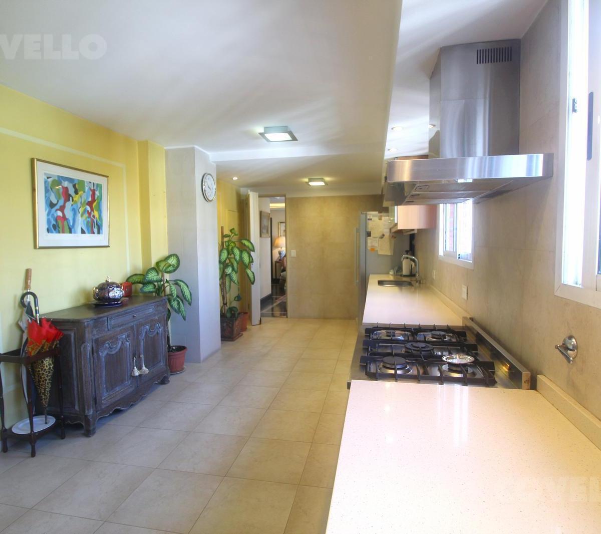 Venta Piso de 6 Ambientes con 2 Cocheras - Belgrano 5