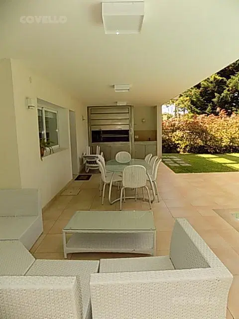 Venta y Alquiler, casa de 4 dormitorios , Boulevard Park Playa Mansa 5