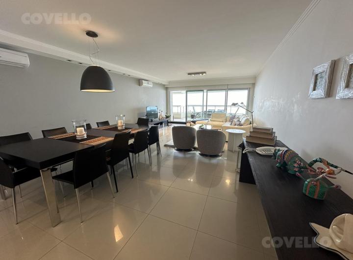 Foto de Departamento venta 3 dormitorios y dependencia Torre Lobos, imagen 2