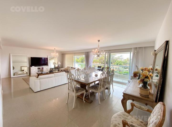 Foto de Venta o Alquiler Aquarela - Playa Mansa - 4 dormitorios mas dependencia, imagen 4