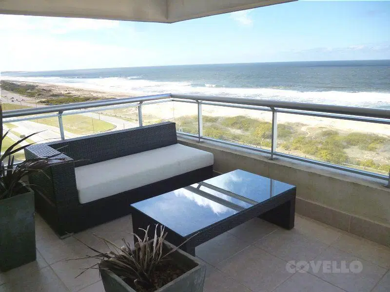 Venta apartamento frente al mar, Playa Brava 5