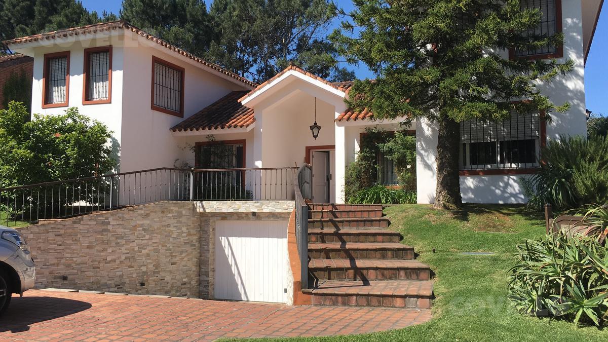 Casa en alquiler temporal de 4 dormitorios San Rafael Playa Brava Punta del Este