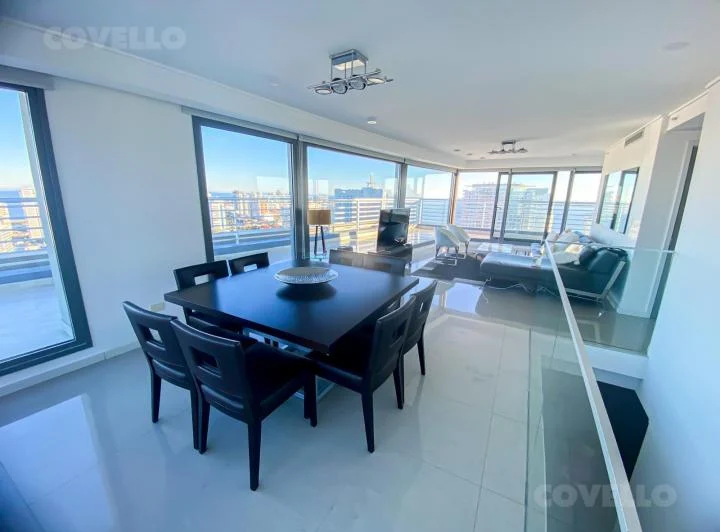 Penthouse en venta 3 dormitorios mas dependencia    - La Pastora