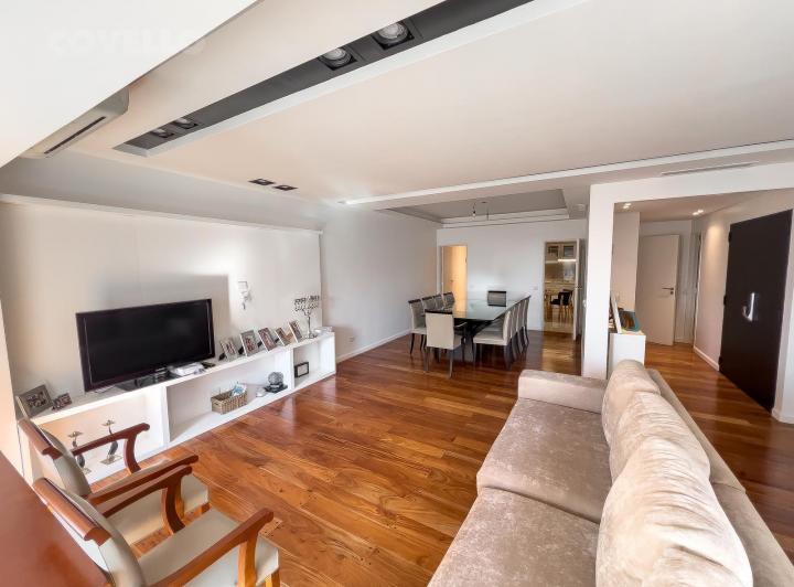 Venta semipiso de 3 dormitorios con cochera - Palermo Nuevo