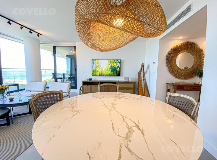 Apartamento en alquiler temporada Venetian 2 dormitorios en suite frente al mar Playa Mansa 2