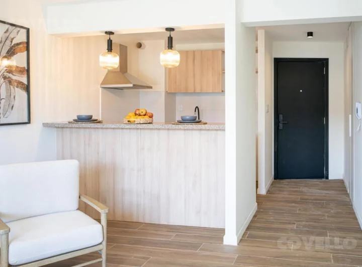 Apartamento en Alquiler ,  1 dormitorio vista al río ubicado  en Edificio  Postal Carmelo 5
