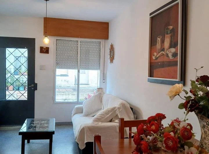 ALQUILER - Casa de dos dormitorios a pocos pasos del barrio histórico 4