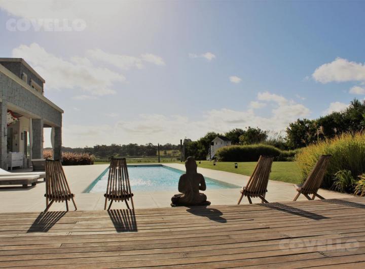Mansión en Laguna Estates 6 dormitorios en suite Manantiales Punta del Este 2