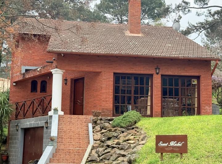 Casa alquiler temporada 3 dormitorios Club del Lago 2