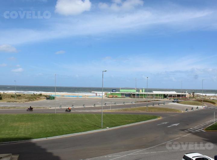 Departamento en alquiler anual Imperiale Playa Brava Punta del Este 2