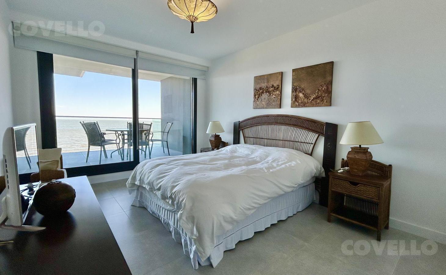Foto de Venta departamento 2 dormitorios Venetian - Playa Mansa, imagen 2