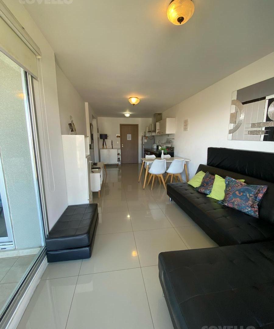 Apartamento de un dormitorio en alquiler, ubicado sobre la Rambla de Colonia del Sacramento.