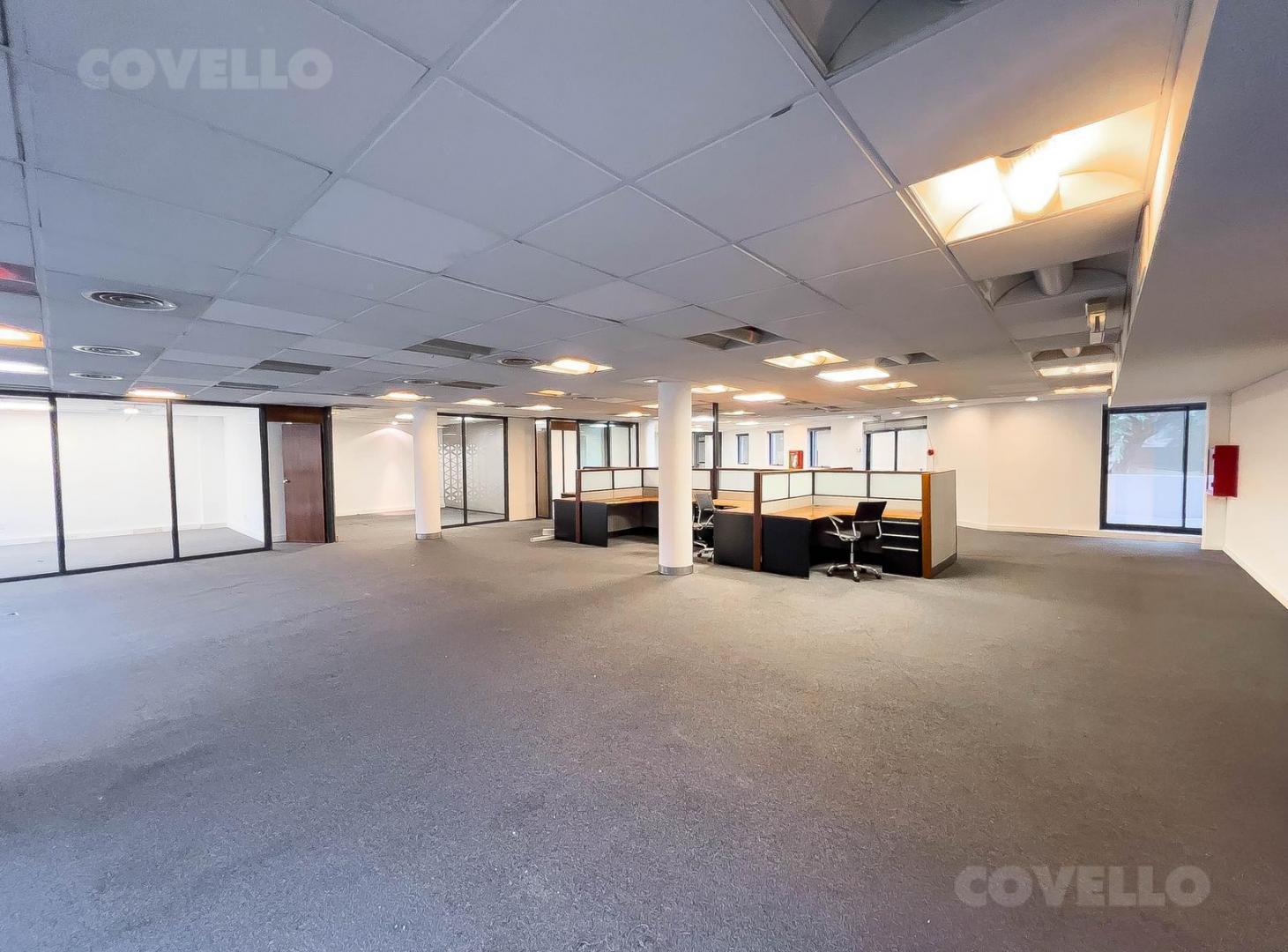 Alquiler oficina de 400 m2 en 2 plantas con 3 cocheras - Martínez