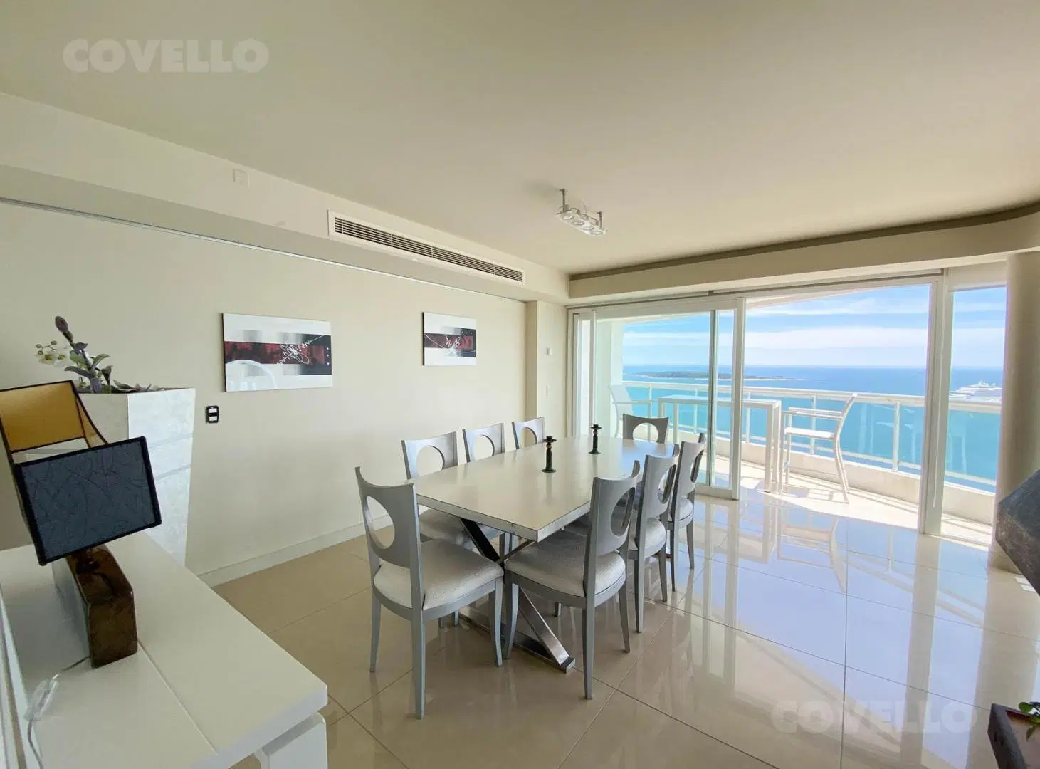 Exclusivo Penthouse en Torre Aquarela, piscina de uso exclusivo con vista a Punta Ballena ! 3