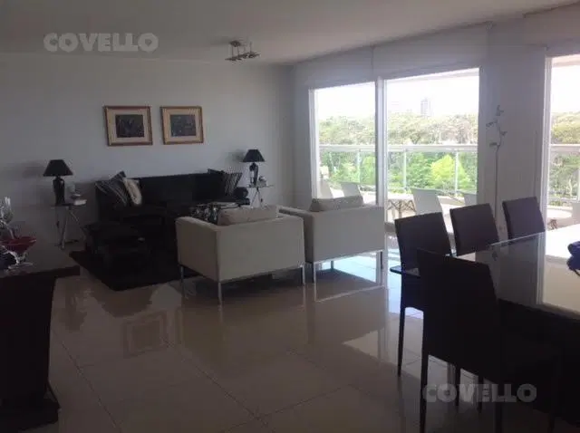 Venta 4 dormitorios con amenities y cochera, Torre Aquarela playa mansa 1