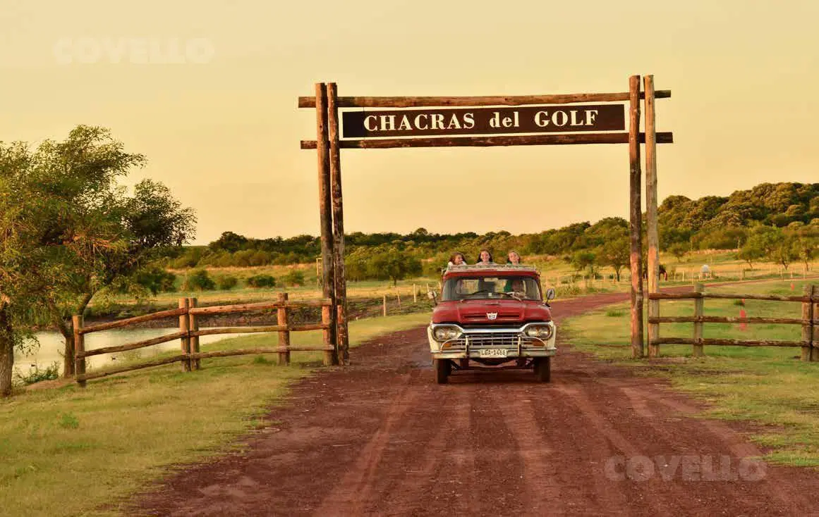 Terreno en venta de 3759 m2 ubicado en Barrio Privado Carmelo Golf 5