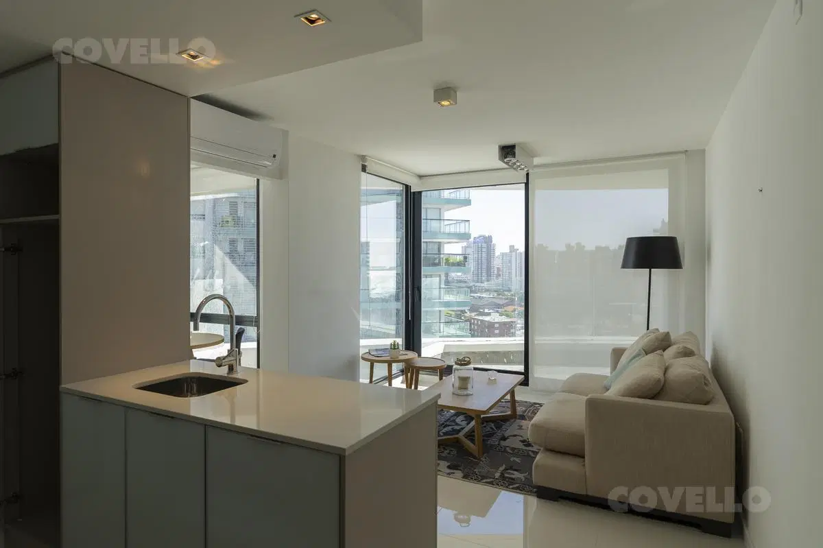Apartamento 1 dormitorio en piso 18, vista al mar, baño completo, garage 4