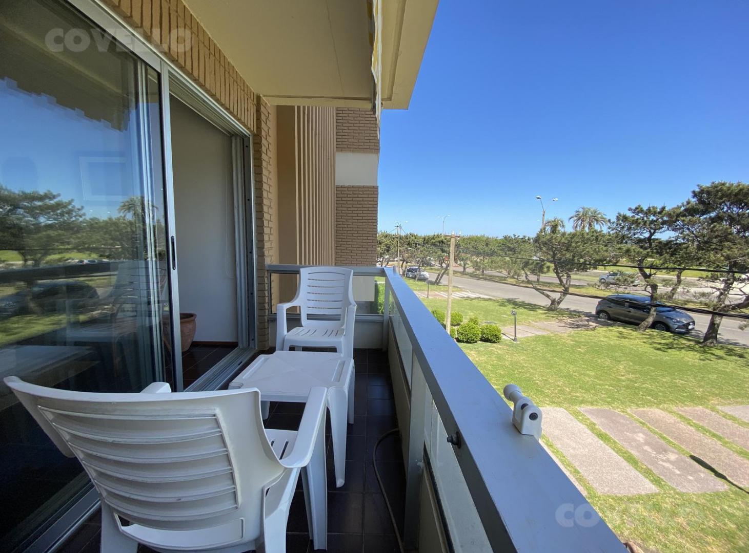 Foto de Departamento en alquiler - Playa Mansa, imagen 2