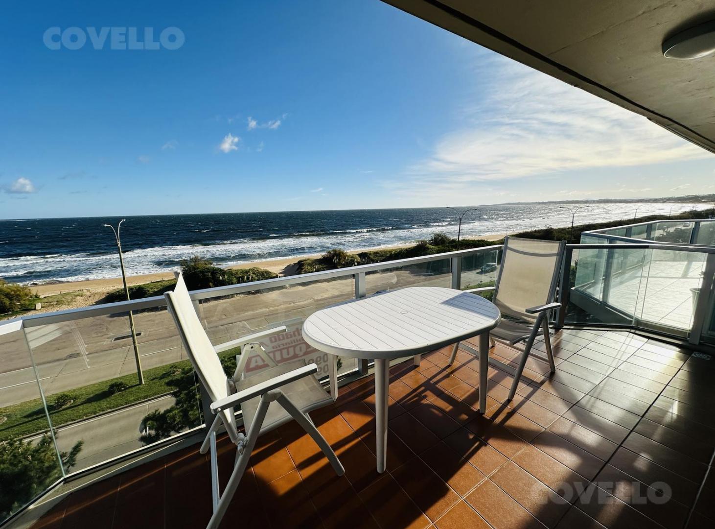 Foto de Apartamento en playa mansa en alquiler anual, imagen 2