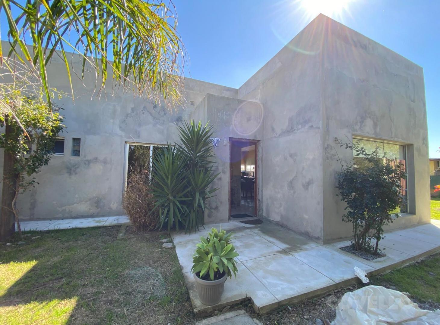 Foto de Casa en venta con gran potencial en amplio terreno Colonia del, imagen 2