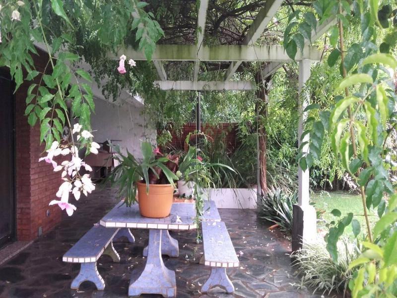 Importante Casa en Una Sola Planta. Apta Crédito Bancario! 2