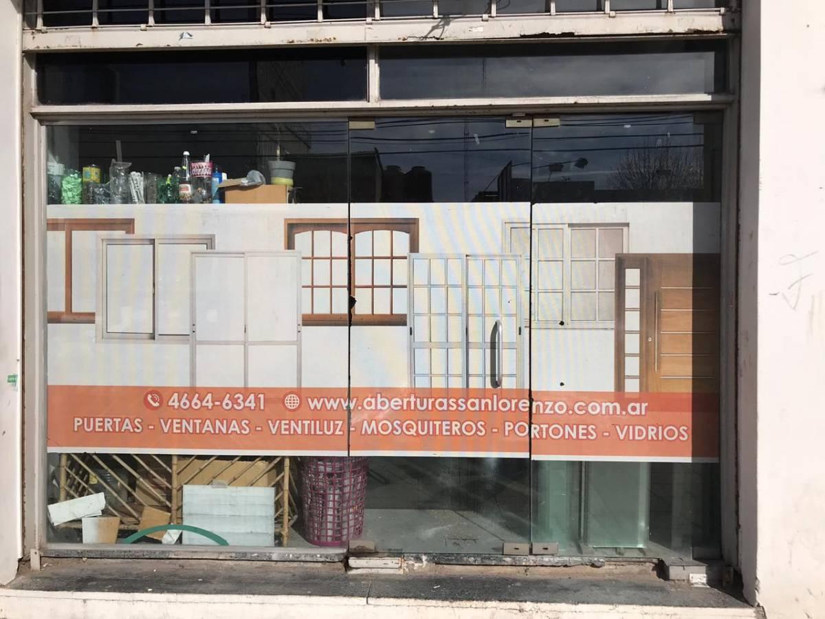 Importante Inmueble con Local en Pb y 2 Pisos de Oficinas 2