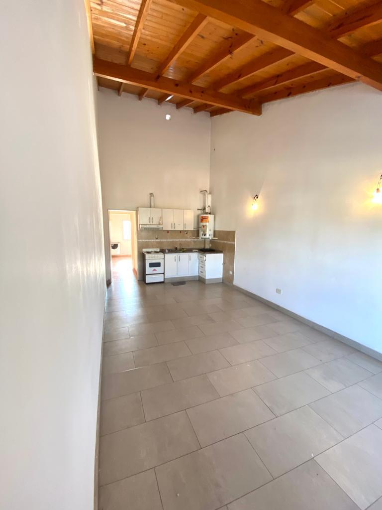 Oportunidad - Departamento 2 Ambientes con Espacio Vehicular 1