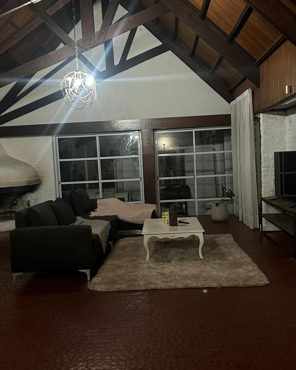 Casa Chalet Tipo Quinta. Barrio El Tato 3