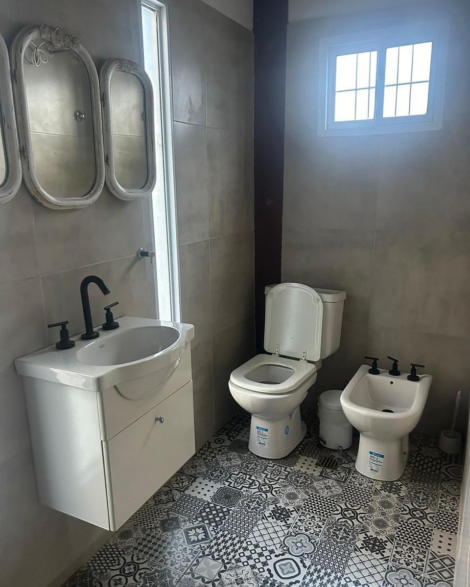 Casa Chalet Tipo Quinta. Barrio El Tato 4