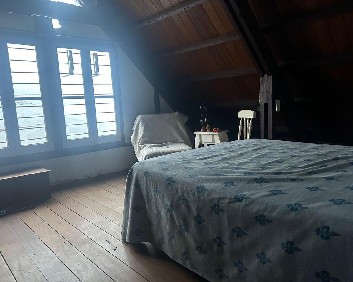 Casa Chalet Tipo Quinta. Barrio El Tato 1