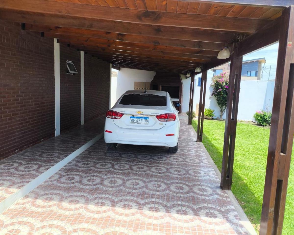 VENTA CASA 4 AMBIENTES BARRIO ATLÁNTIDA SANTA CLARA
