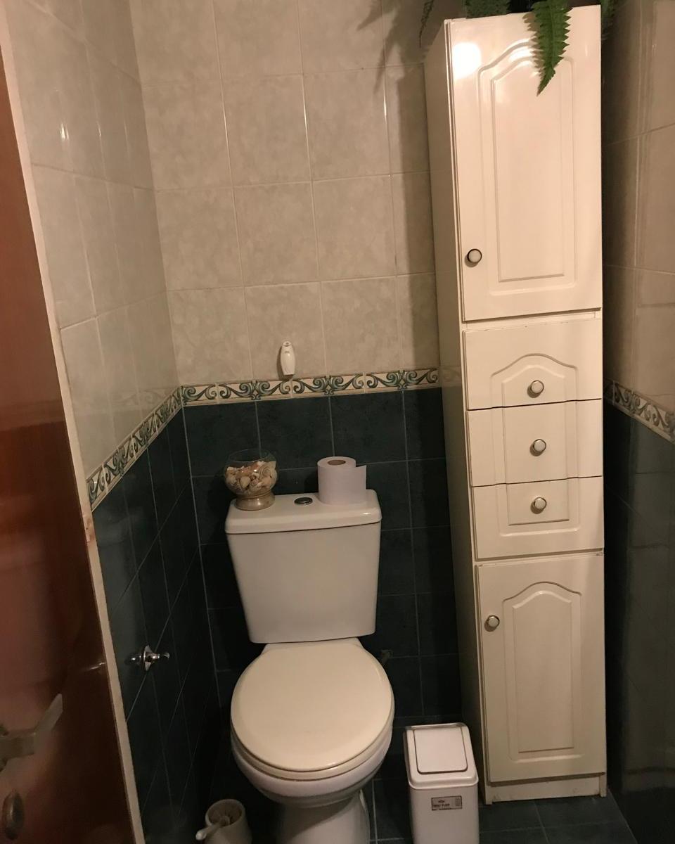 Solido y Amplio Chalet Colonial con Piscina. 1