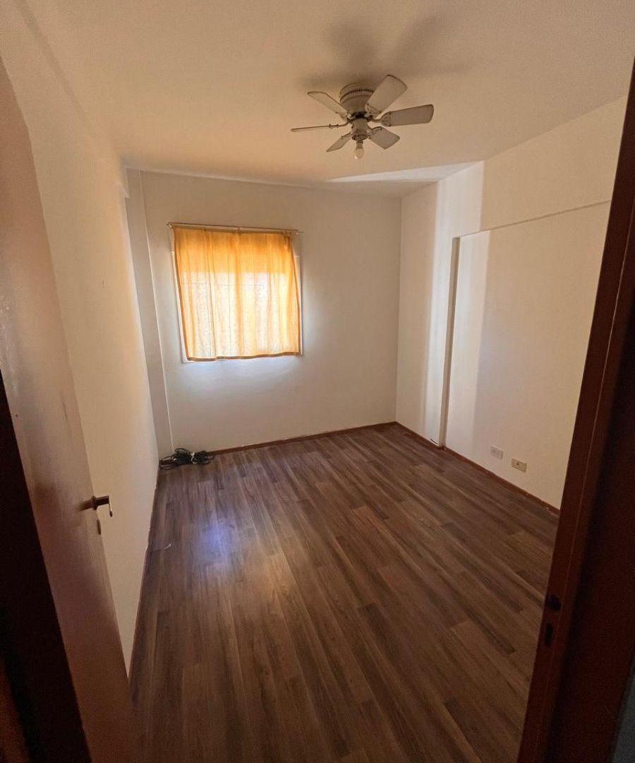 Foto de ALQUILER! Departamento 3 ambientes con cocina sepárada, imagen 2