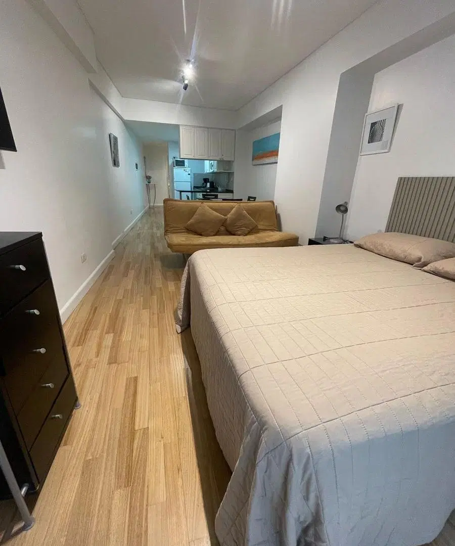 Monoambiente en Recoleta , amoblado con amenities y balcón al frente 2