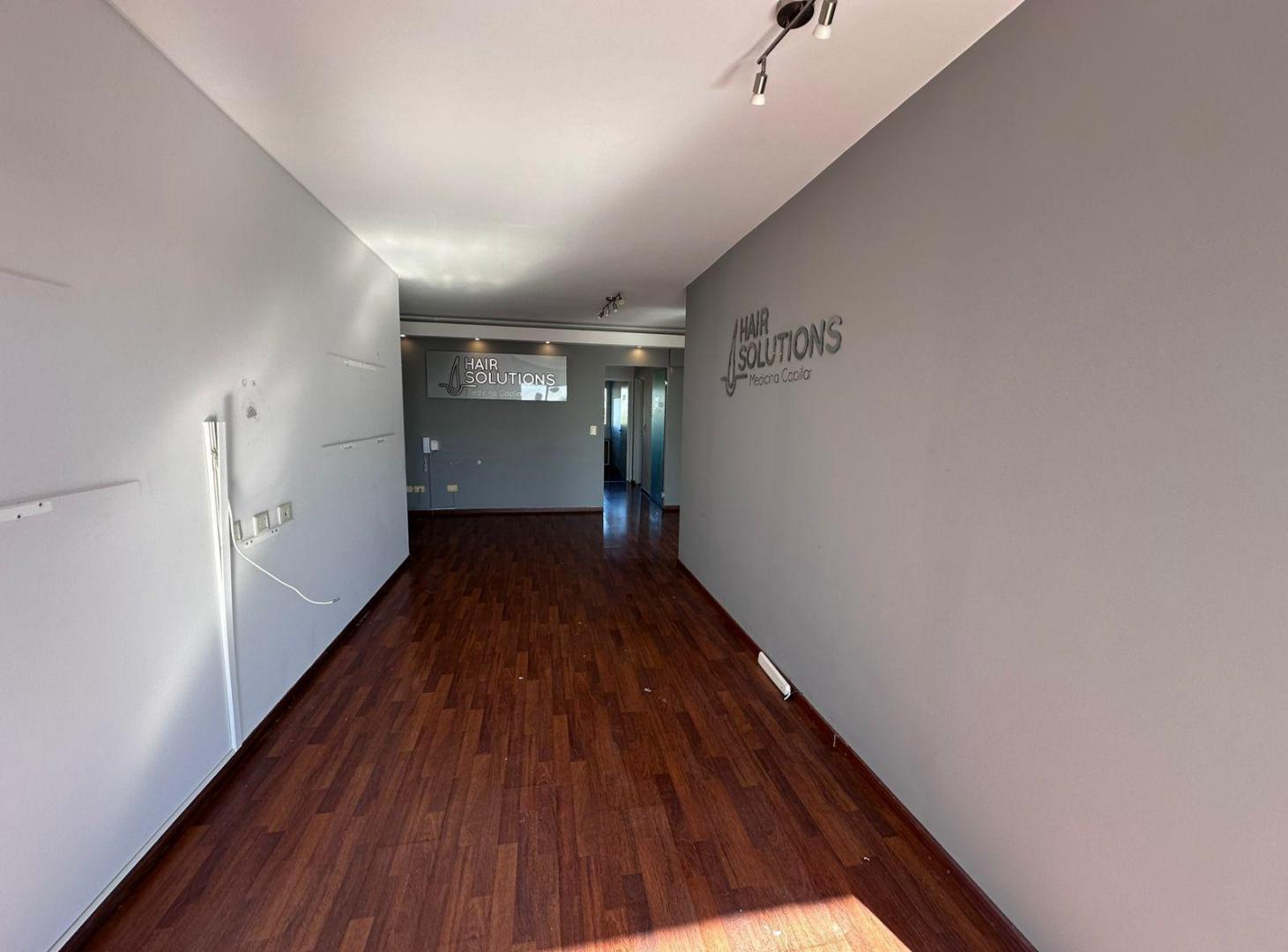 Foto de Venta de departamento 4 ambientes c/dos cocheras en Olivos excelente, imagen 3